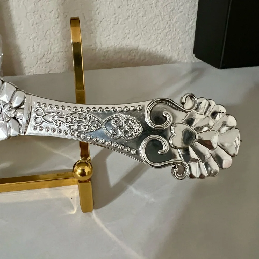 NWT Elegant Silver Handheld Mirror